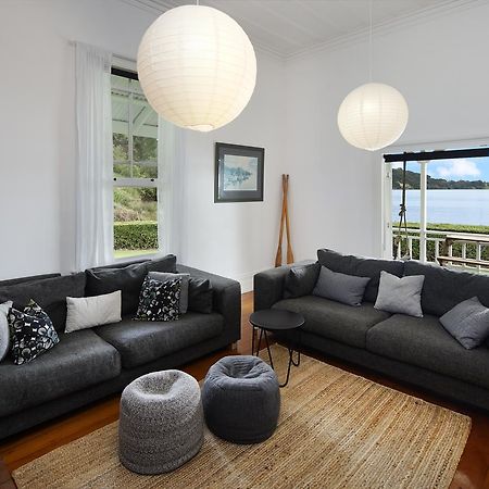 Oakura Bay Villa - Stay Waiheke Te Whau Bay エクステリア 写真