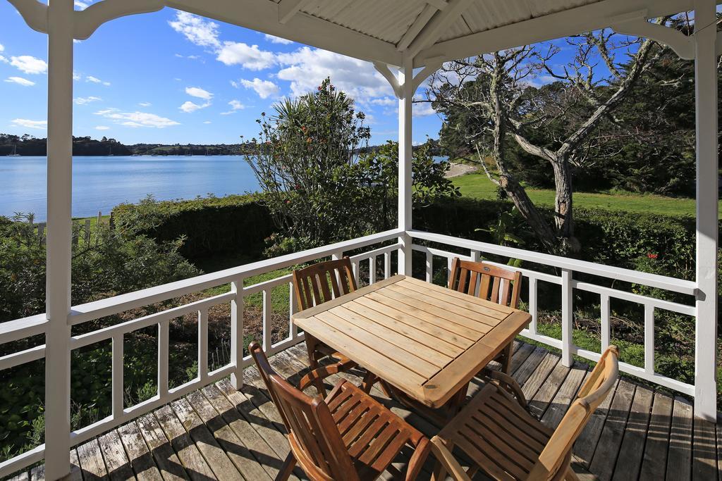 Oakura Bay Villa - Stay Waiheke Te Whau Bay エクステリア 写真