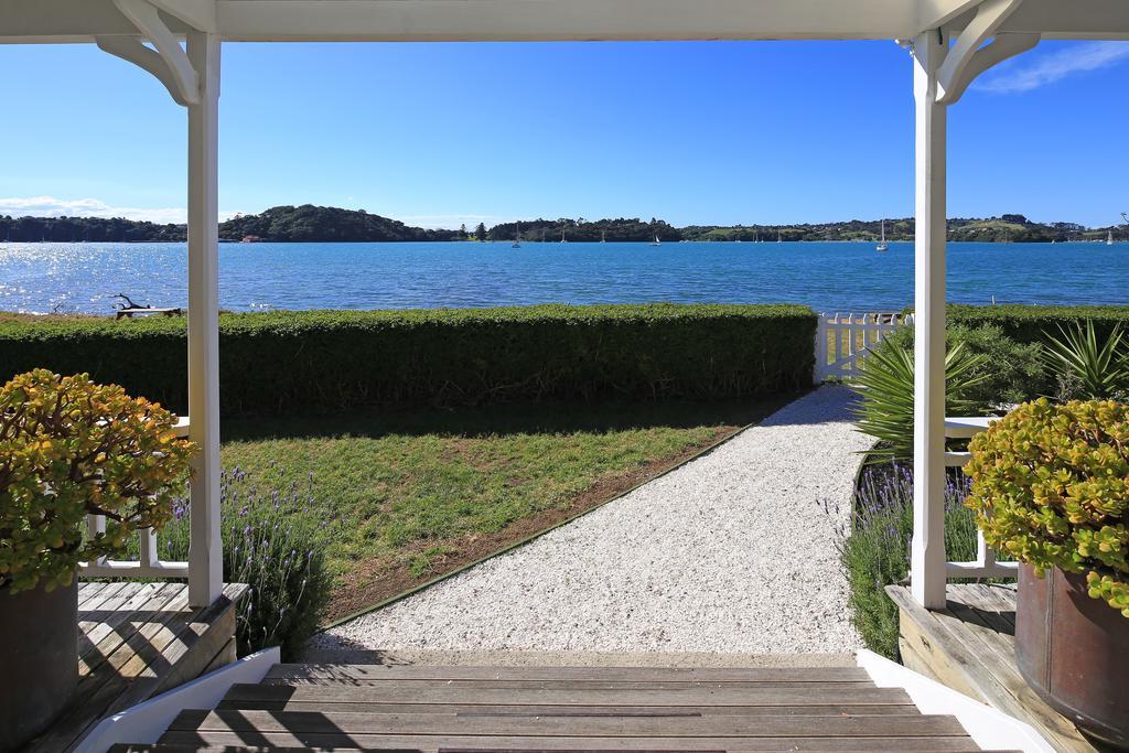 Oakura Bay Villa - Stay Waiheke Te Whau Bay エクステリア 写真