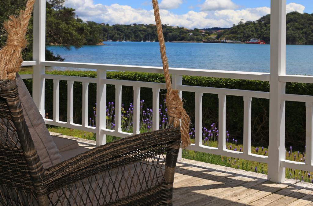Oakura Bay Villa - Stay Waiheke Te Whau Bay エクステリア 写真