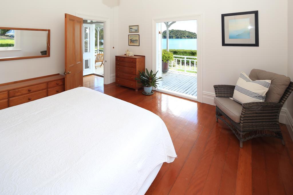 Oakura Bay Villa - Stay Waiheke Te Whau Bay エクステリア 写真