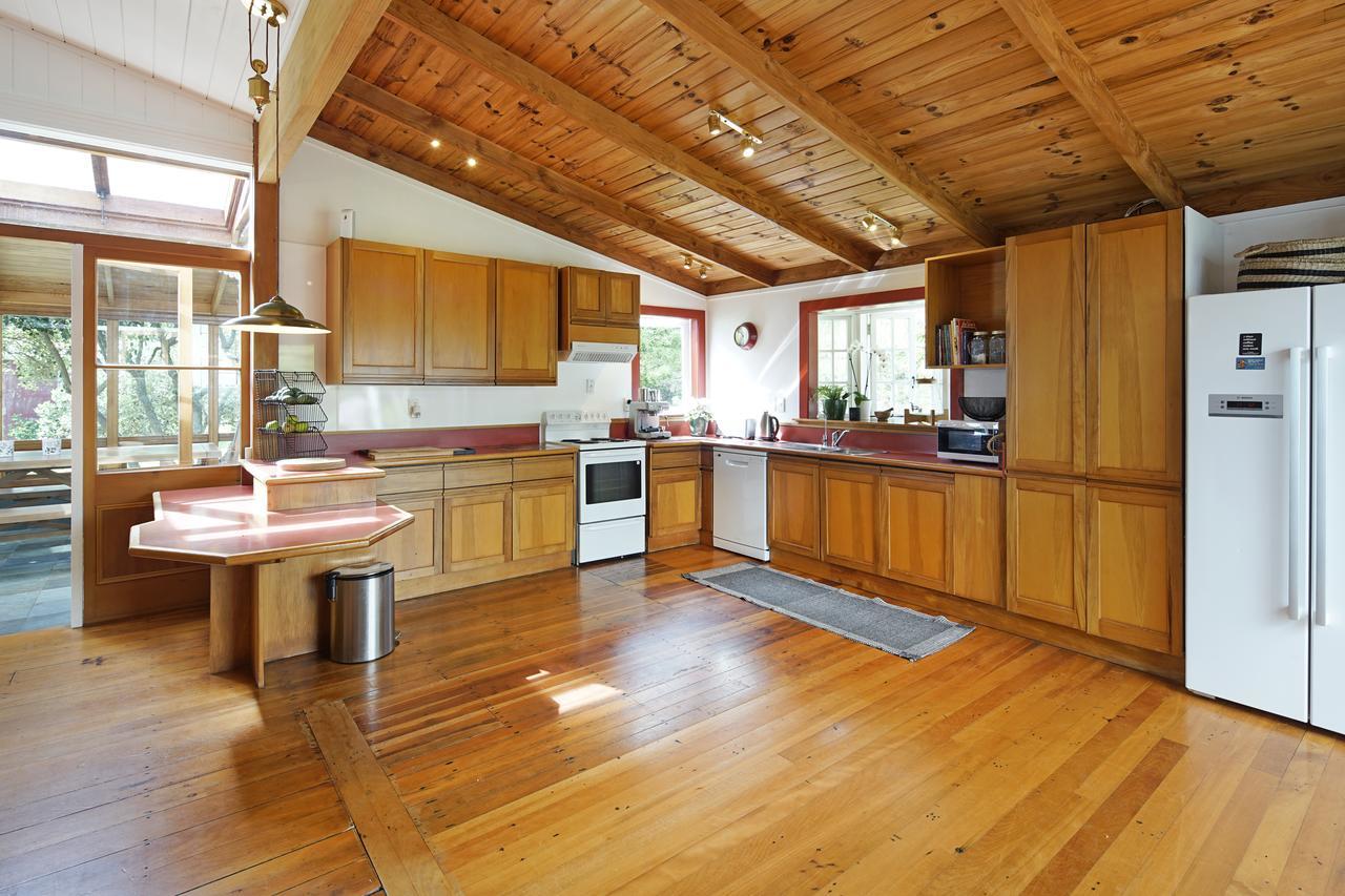 Oakura Bay Villa - Stay Waiheke Te Whau Bay エクステリア 写真